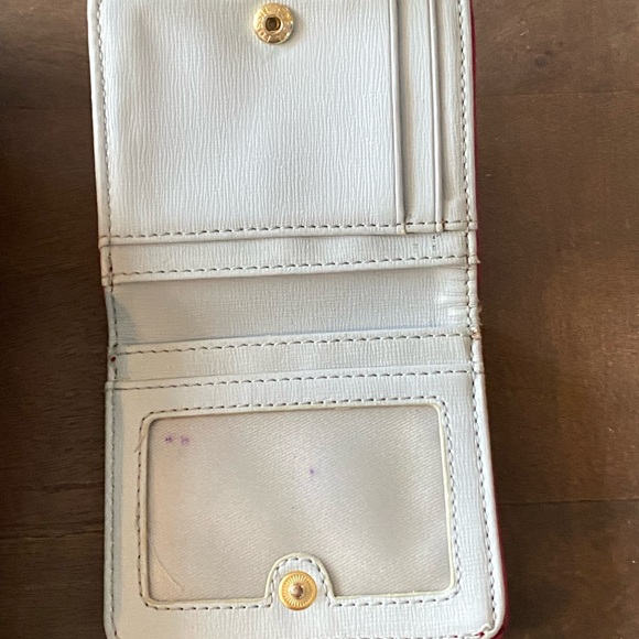 Fossil Pink and Gray Leather Wallet Bundle - Picture 4 of 9